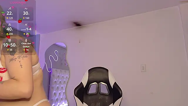 Snapshot of natasha__black chatting on February 11, 2026, 7:36 pm natasha black online show from February 11, 2026, 7:36 pm