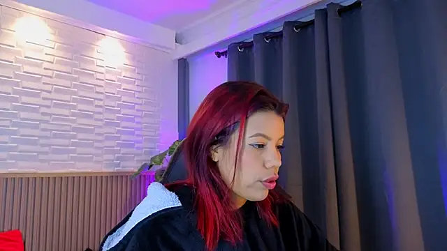 Snapshot of TiffanyWalk chatting on September 15, 2025, 10:48 am TiffanyWalk online show from September 15, 2025, 10:48 am