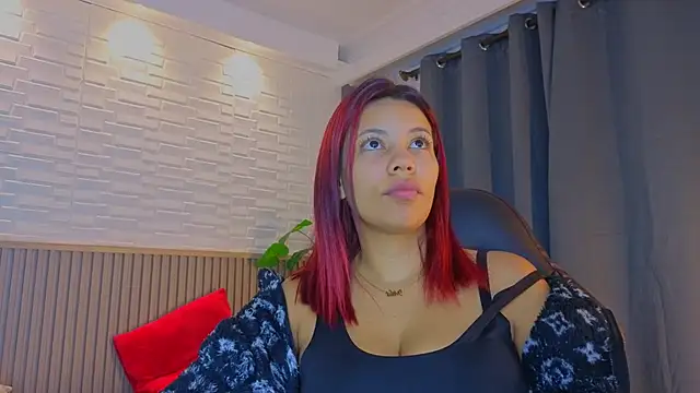 Snapshot of TiffanyWalk chatting on September 22, 2025, 11:27 am TiffanyWalk online show from September 22, 2025, 11:27 am