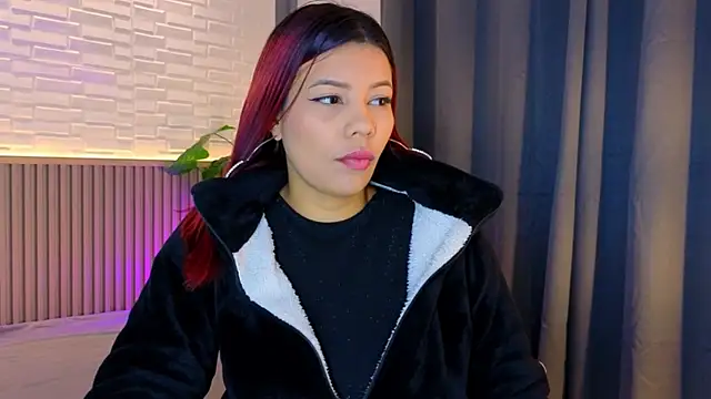 Snapshot of TiffanyWalk chatting on November 11, 2025, 10:54 am TiffanyWalk online show from November 11, 2025, 10:54 am