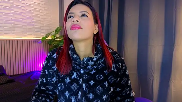 Snapshot of TiffanyWalk chatting on November 5, 2025, 10:51 am TiffanyWalk online show from November 5, 2025, 10:51 am