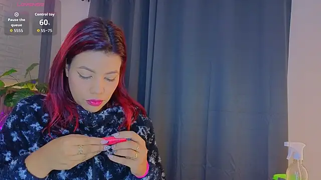 Snapshot of TiffanyWalk chatting on September 30, 2025, 11:38 am TiffanyWalk online show from September 30, 2025, 11:38 am