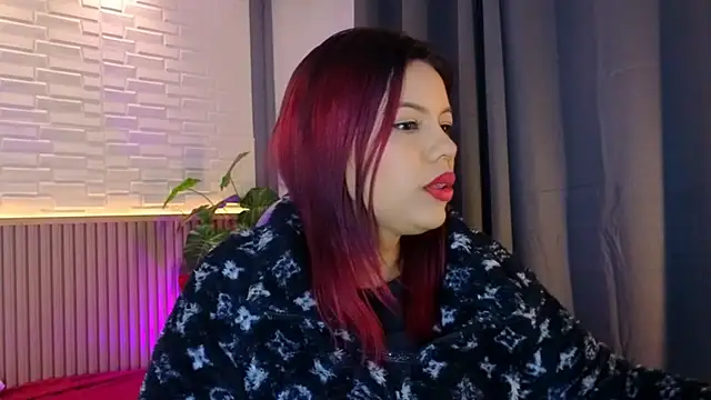 Snapshot of TiffanyWalk chatting on November 16, 2025, 10:42 am TiffanyWalk online show from November 16, 2025, 10:42 am