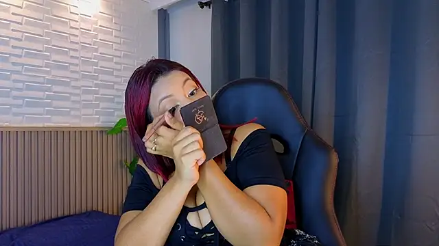 Snapshot of TiffanyWalk chatting on September 18, 2025, 11:24 am TiffanyWalk online show from September 18, 2025, 11:24 am