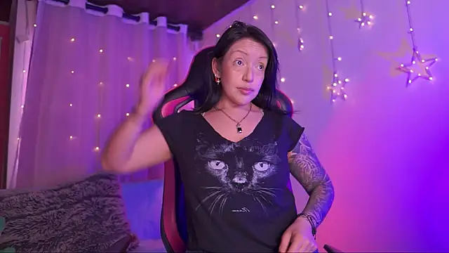 Madison Mayer online show from January 13, 2026, 1:37 pm