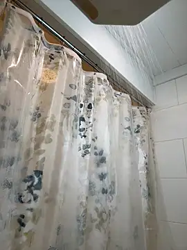 Snapshot of SpaceCowWhore chatting on February 14, 2026, 4:18 pm SpaceCowWhore online show from February 14, 2026, 4:18 pm