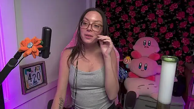 Snapshot of SpaceCowWhore chatting on February 21, 2026, 4:25 am SpaceCowWhore online show from February 21, 2026, 4:25 am