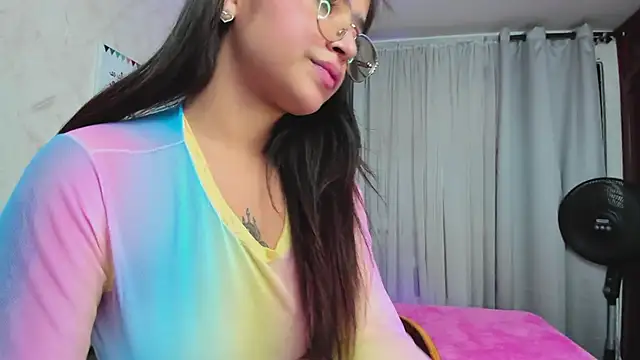 sophie-carter online show from September 27, 2025, 8:04 pm