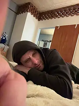 Snapshot of Stillhard8925 chatting on October 26, 2025, 6:14 am Stillhard8925 online show from October 26, 2025, 6:14 am