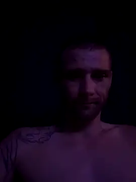 Snapshot of Stillhard8925 chatting on September 27, 2025, 10:43 am Stillhard8925 online show from September 27, 2025, 10:43 am