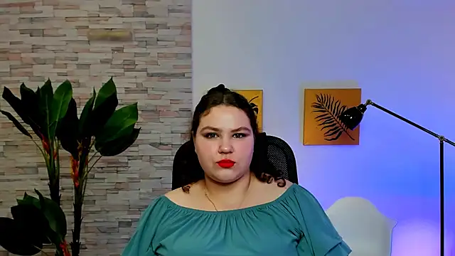 FlorenceAnderson online show from March 17, 2025, 2:12 pm