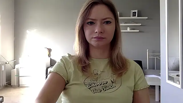 MillieShow online show from September 23, 2025, 7:04 am