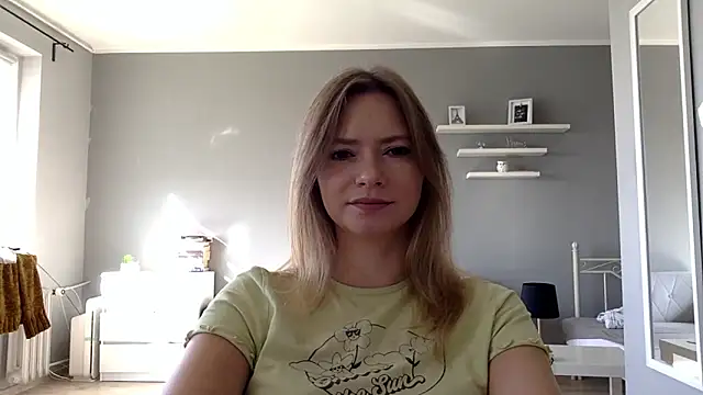 MillieShow online show from September 25, 2025, 8:09 am