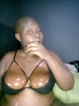 Snapshot of HerPleasure2025 chatting on November 4, 2025, 8:56 pm HerPleasure2025 online show from November 4, 2025, 8:56 pm