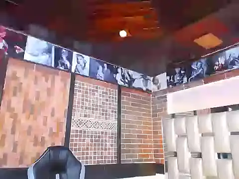 kriss sweetboobs10 online show from September 21, 2025, 11:04 am