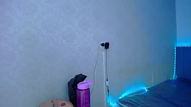 kriss sweetboobs10 online show from February 5, 2026, 12:45 pm