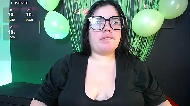 Snapshot of Nathaly_Rose1126 chatting on September 27, 2025, 1:28 pm Nathaly Rose1126 online show from September 27, 2025, 1:28 pm