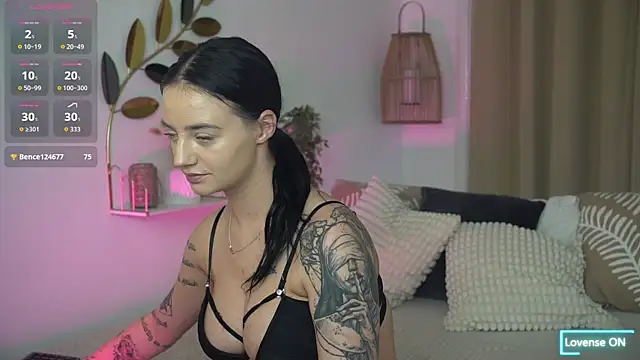 LexiiDarling online show from December 14, 2025, 6:35 pm