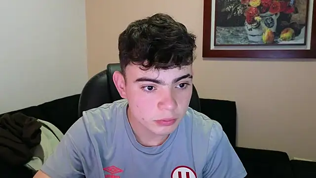 lukeboyce33 online show from September 17, 2025, 11:29 pm