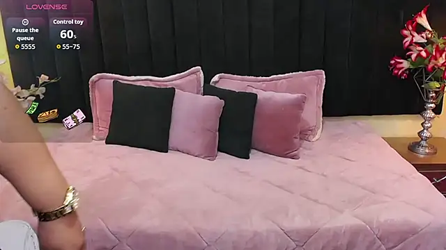 ailyn maury online show from October 24, 2025, 1:26 am