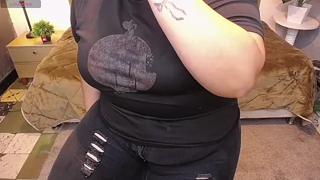 ailyn maury online show from April 6, 2026, 1:34 pm