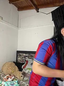 Snapshot of Candy_Roose chatting on March 20, 2025, 1:57 am Candy Roose online show from March 20, 2025, 1:57 am