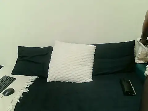 DevineChic online show from November 18, 2025, 9:18 pm