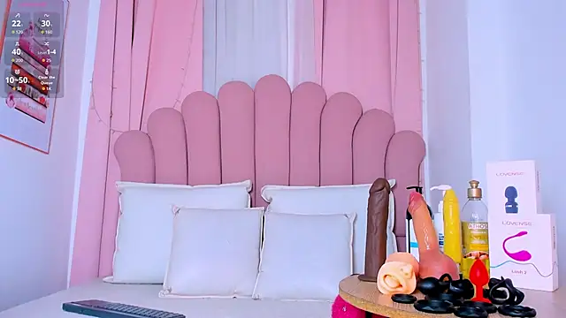 NicoleMadrird online show from March 29, 2026, 12:29 pm