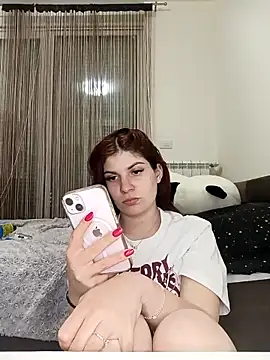 Snapshot of MeCherryy chatting on May 4, 2026, 7:39 pm MeCherryy online show from May 4, 2026, 7:39 pm