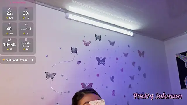 Pretty Johnson  online show from April 18, 2026, 11:45 am