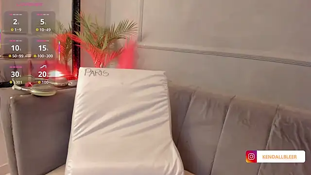 Snapshot of Kendallbleer chatting on November 16, 2025, 11:59 am Kendallbleer online show from November 16, 2025, 11:59 am