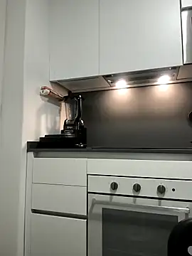 Snapshot of Alyssa_76 chatting on November 30, 2025, 9:43 am Alyssa 76 online show from November 30, 2025, 9:43 am