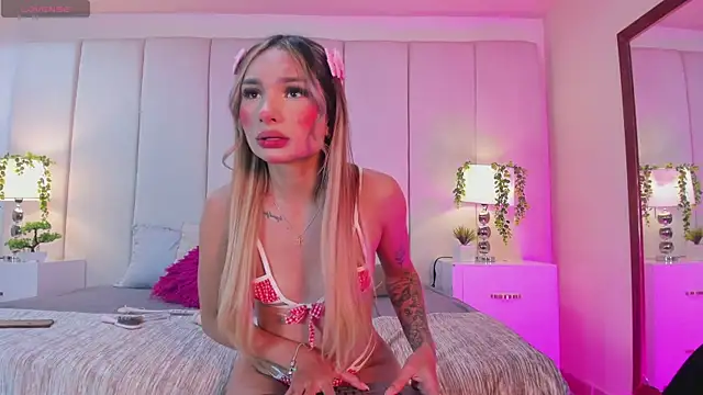 princesssammy2 online show from September 11, 2025, 11:27 pm