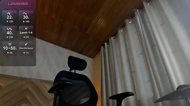 alice kingsley  online show from October 6, 2025, 9:04 pm