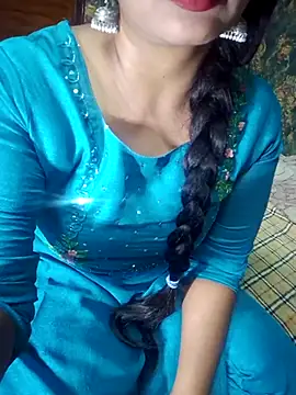 Snapshot of Shalini_telugu09 chatting on July 23, 2026, 3:52 pm Shalini telugu09 online show from July 23, 2026, 3:52 pm