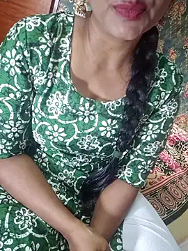 Snapshot of Shalini_telugu09 chatting on November 25, 2025, 6:58 am Shalini telugu09 online show from November 25, 2025, 6:58 am