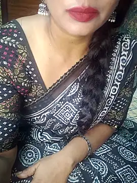 Snapshot of Shalini_telugu09 chatting on August 7, 2026, 1:06 pm Shalini telugu09 online show from August 7, 2026, 1:06 pm