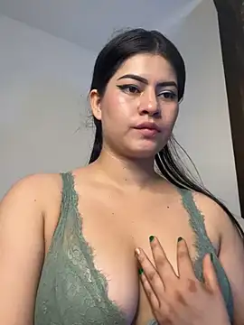 Snapshot of Saanvi21 chatting on March 14, 2025, 7:44 pm Saanvi21 online show from March 14, 2025, 7:44 pm