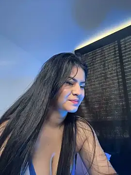 Snapshot of Saanvi21 chatting on March 14, 2025, 1:35 pm Saanvi21 online show from March 14, 2025, 1:35 pm