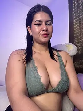 Snapshot of Saanvi21 chatting on March 22, 2025, 4:47 pm Saanvi21 online show from March 22, 2025, 4:47 pm