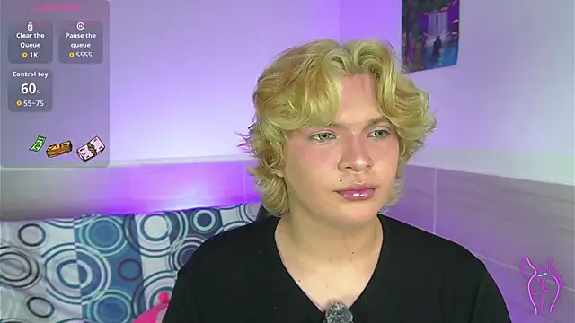 adam angelssss online show from October 3, 2025, 7:48 pm