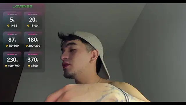 Snapshot of cmzo_ chatting on October 12, 2025, 3:41 am cmzo online show from October 12, 2025, 3:41 am