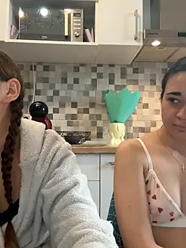 18teengirl3 online show from October 13, 2025, 8:38 am