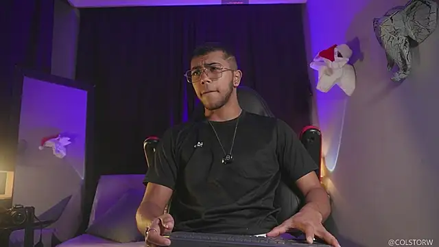 Colstorw  online show from January 6, 2026, 9:57 am