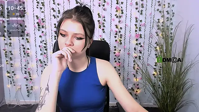 miss  alien online show from March 18, 2025, 12:51 am