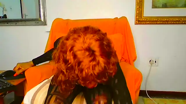 ModelZoee online show from March 4, 2026, 4:15 pm