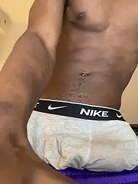 Renoirmonter online show from February 9, 2026, 3:43 pm