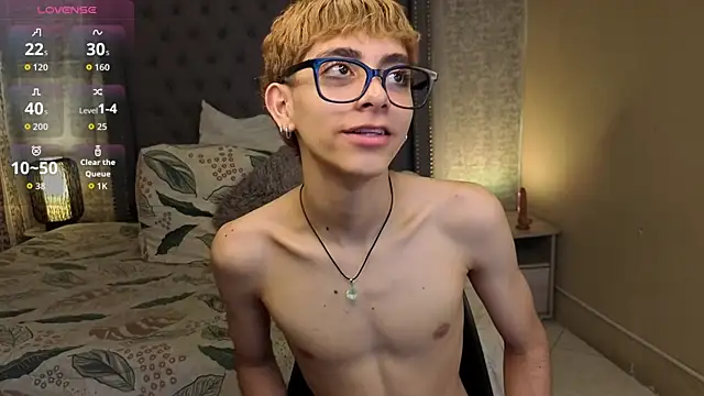 Matty Sparkk online show from November 3, 2025, 1:47 pm