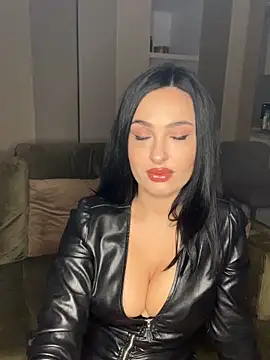 Snapshot of Black_swan7777 chatting on February 14, 2026, 1:33 pm Black swan7777 online show from February 14, 2026, 1:33 pm