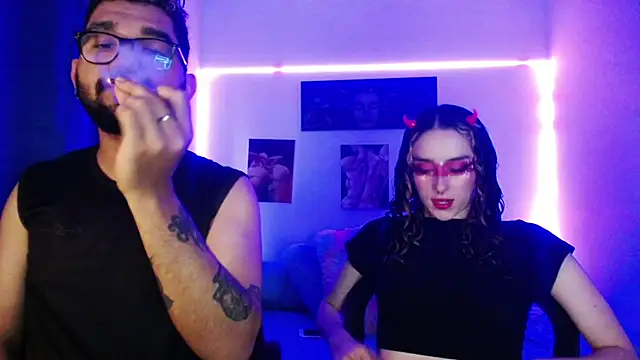 TwinFlamesX online show from September 11, 2025, 10:43 pm